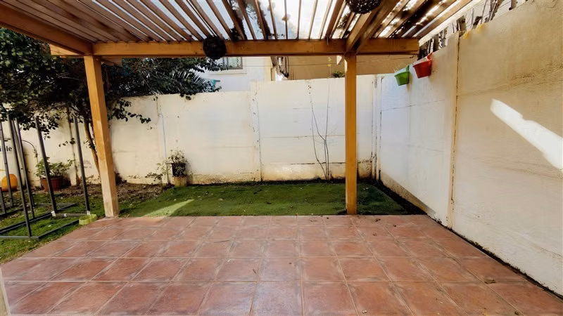 Casa en arriendo de 4 dorm. en Puente Alto Brisas del maipo