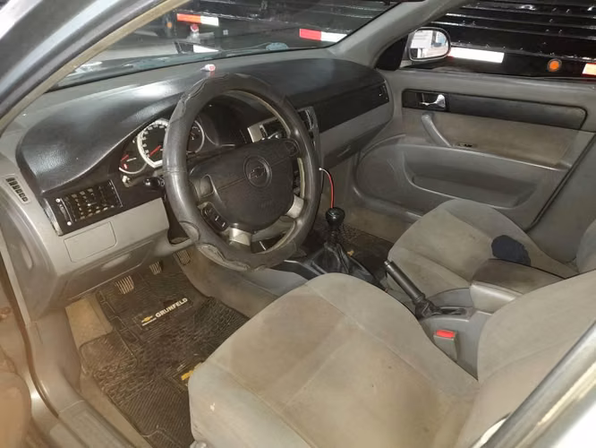 Chevrolet optra ls 1.6 2010