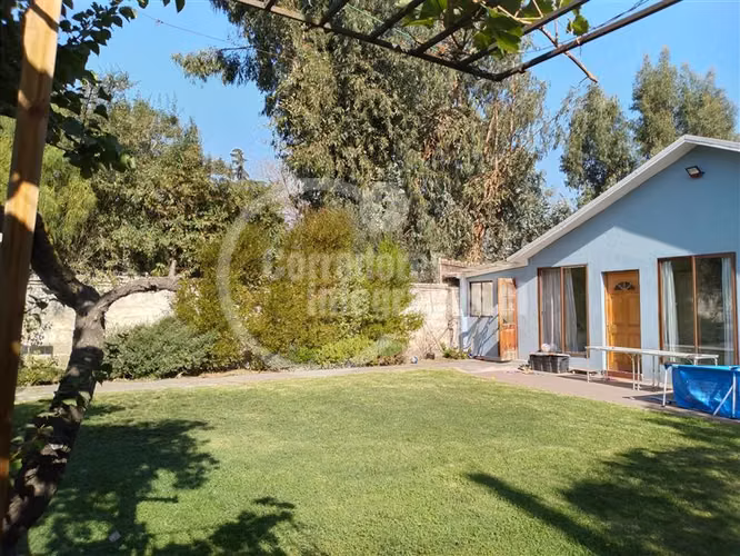 Casa en venta de 5 dorm. en Las Condes