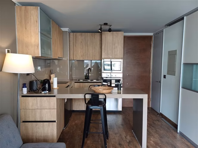 SE ARRIENDA HERMOSO DEPARTAMENTO EN LAS CONDES - Imagen 7