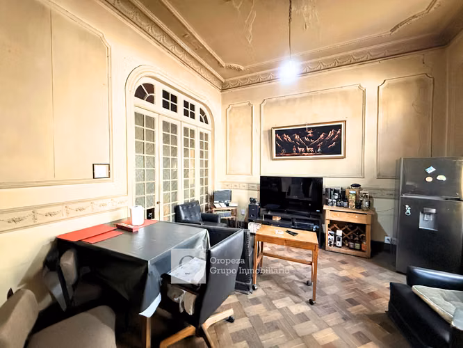 OPORTUNIDAD PARA INVERSIÓN CASA EN VENTA 7HAB 2BA - Imagen 4
