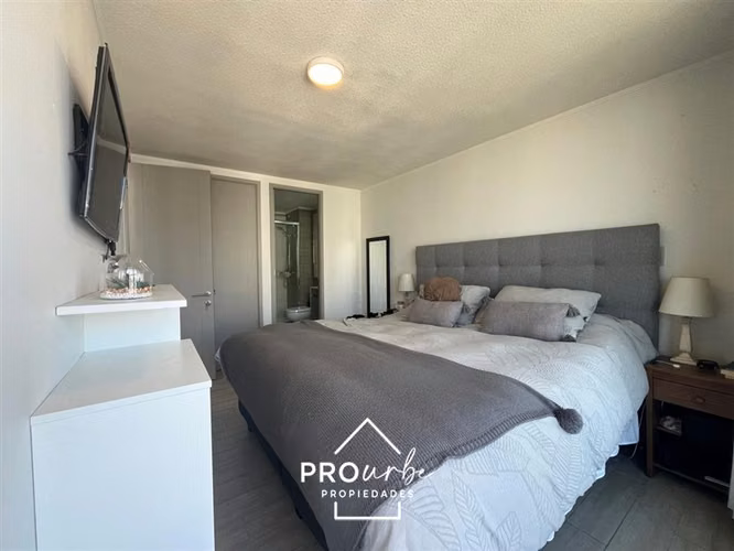 Venta 1D y 1B Estacion y Bod vista oriente piso 25 / Ñuñoa