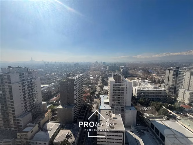 Venta 1D y 1B Estacion y Bod vista oriente piso 25 / Ñuñoa