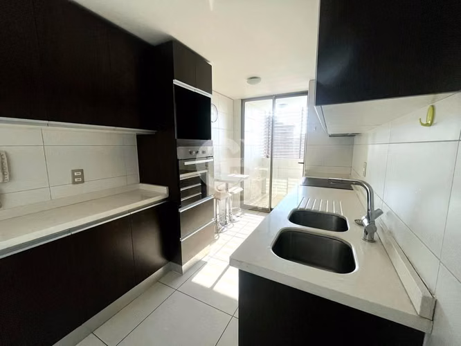 Departamento luminoso y  con una vista privilegiada - Imagen 9