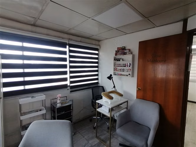 Oficina en arriendo a Pasos de Metro Plaza Armas