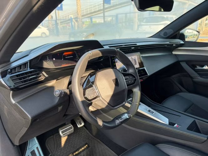 PEUGEOT 308 1.2 GT PURETECH 130 AT - Imagen 8