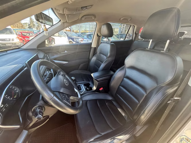 JAC JS8 1.5 LUXURY SE 6 MT - Imagen 14