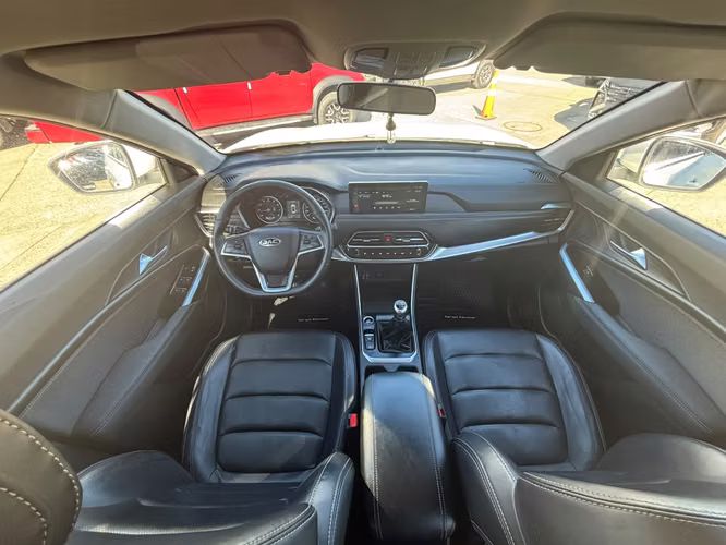 JAC JS8 1.5 LUXURY SE 6 MT - Imagen 13