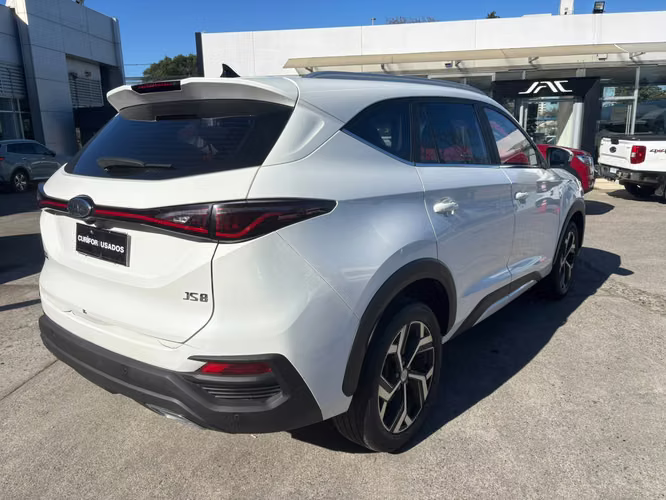 JAC JS8 1.5 LUXURY SE 6 MT - Imagen 7