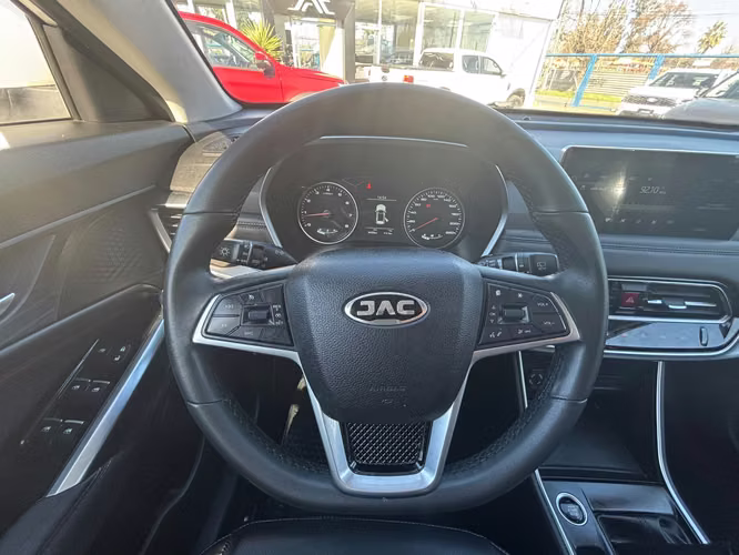 JAC JS8 1.5 LUXURY SE 6 MT - Imagen 16
