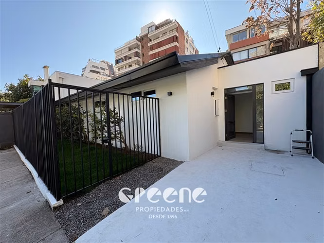 Casa en venta de 3 dorm. Villa Maria/Verbo en Las Condes