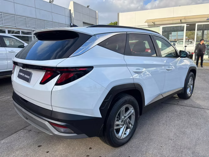 HYUNDAI TUCSON 2.0 NX4 GO MT - Imagen 5