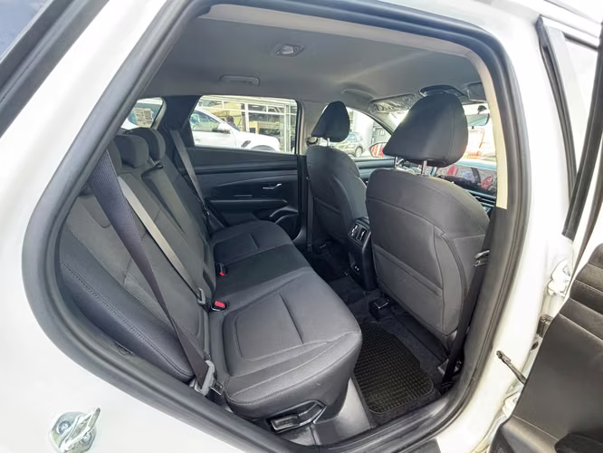 HYUNDAI TUCSON 2.0 NX4 GO MT - Imagen 9