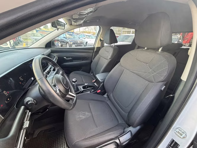 HYUNDAI TUCSON 2.0 NX4 GO MT - Imagen 10