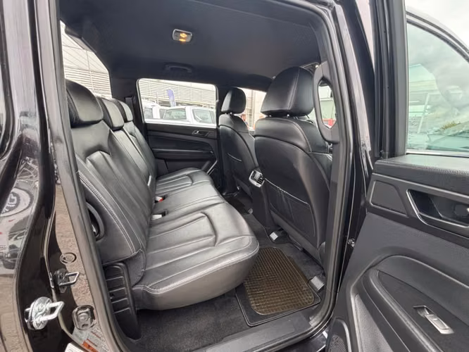 SSANGYONG MUSSO 2.2 LIMITED PLUS 4X4 DIESEL AT