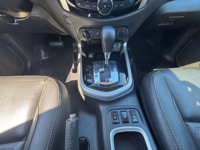 NISSAN NAVARA 2.3 DC PLATINUM AT 4X4 DIESEL - Imagen 16