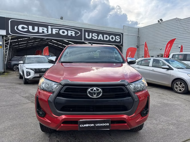 TOYOTA HILUX 2.4 SR MT 4X2 DIESEL