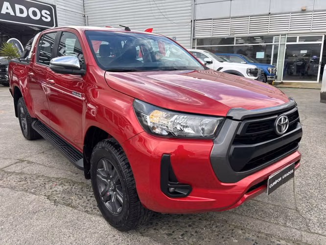TOYOTA HILUX 2.4 SR MT 4X2 DIESEL