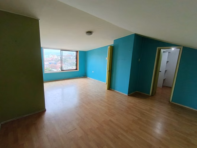 Venta de espectacular casa con vista al mar en sector residencial Recreo - Imagen 11