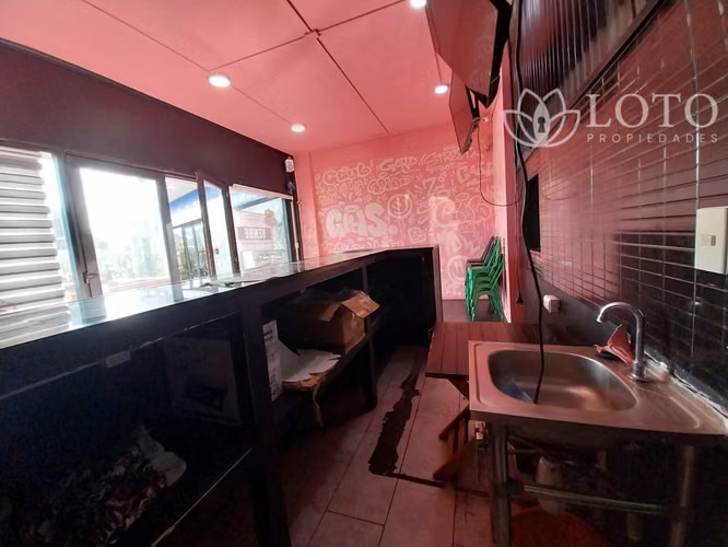 Se arrienda local comercial en Strip center consolidado en Quilpué - Imagen 2