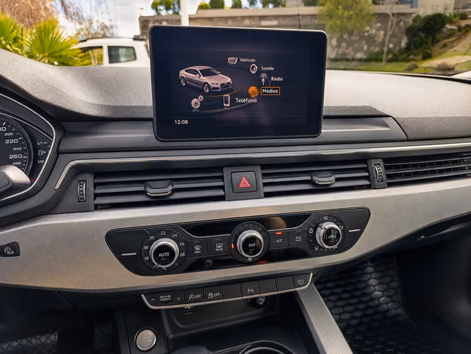 AUDI A5 SPORTBACK TFSI 2.0 AUT - 2018 | 4420