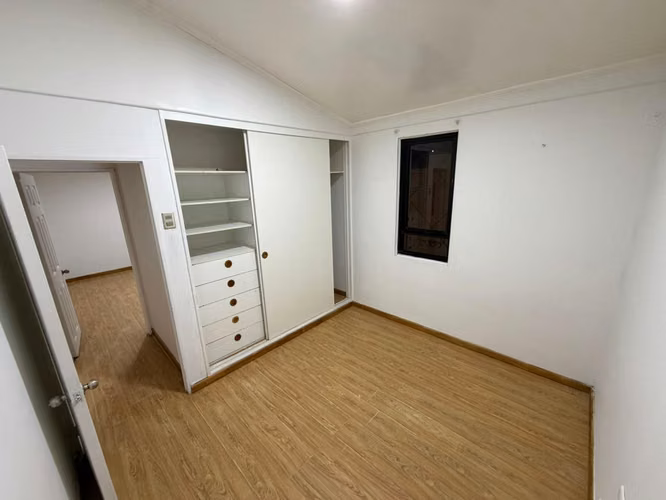 Se vende bonita casa excelente sector - Imagen 9