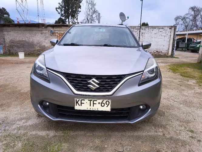 Hermoso Suzuki Baleno GLX