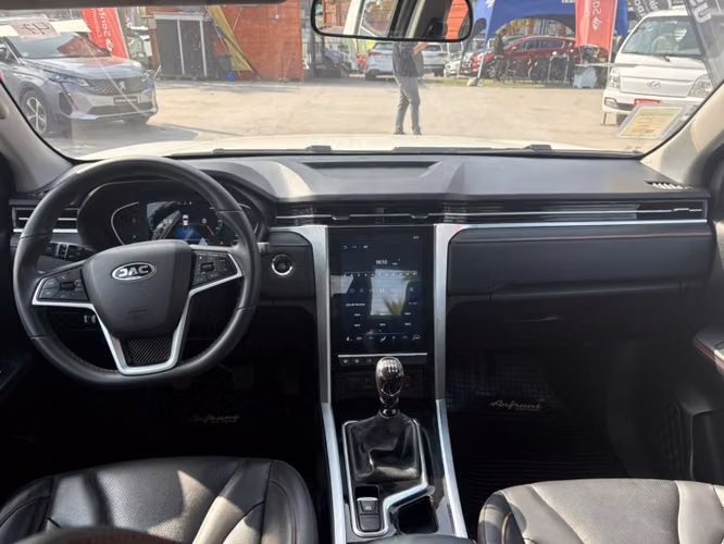 JAC T8 PRO 2.0 LUXURY 4X2 DIESEL MT 4P