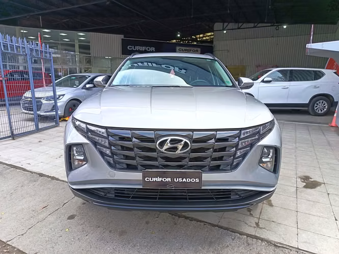 HYUNDAI TUCSON 2.0 NX4 PLUS MT - Imagen 2