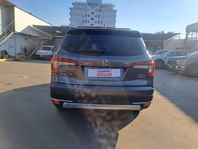HONDA PILOT 3.5 TOURING AT 4X4