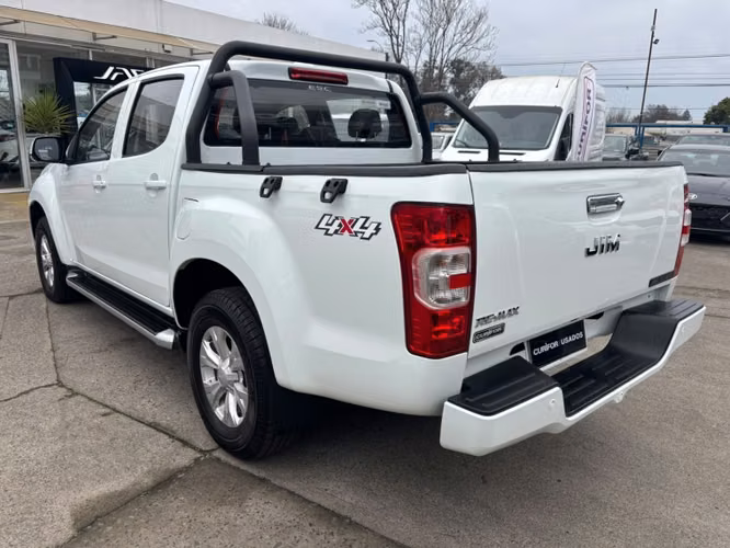 JIM RE-MAX CRDI DC 4X4 2.5