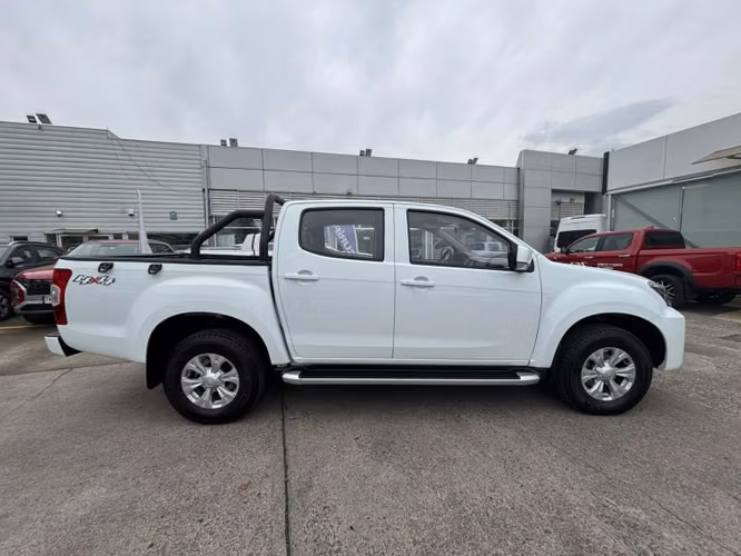 JIM RE-MAX CRDI DC 4X4 2.5