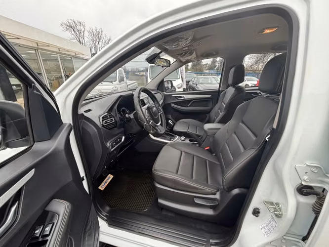 JIM RE-MAX CRDI DC 4X4 2.5