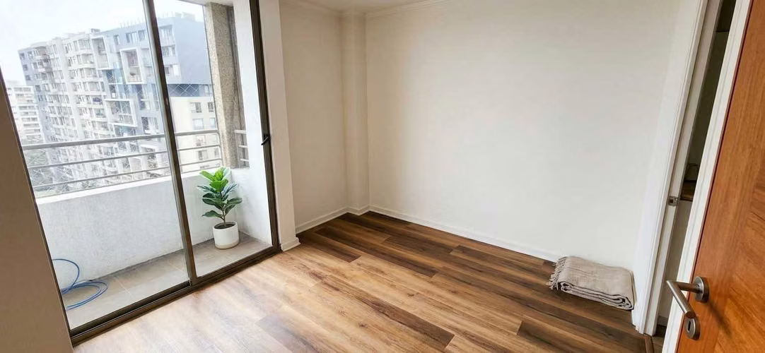 Arrienda Primeinmobiliario: Departamento a pasos (180370)