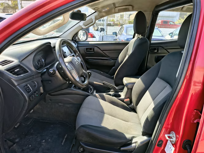 MITSUBISHI L200 2022 - Imagen 9