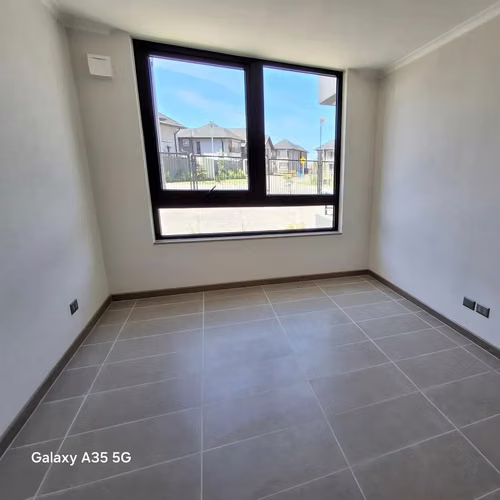 Arriendo exclusivo Depto en Condominio Borde Laguna