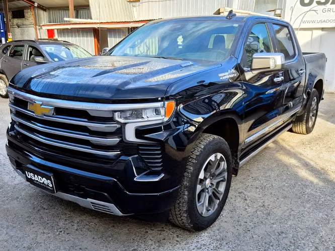 CHEVROLET SILVERADO 2025 - Imagen 2