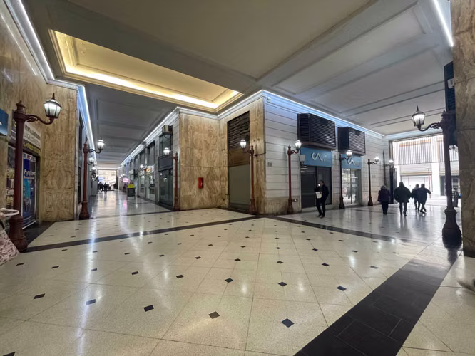 Amplia Oficina en arriendo– Santiago Centro (180375) - Imagen 2