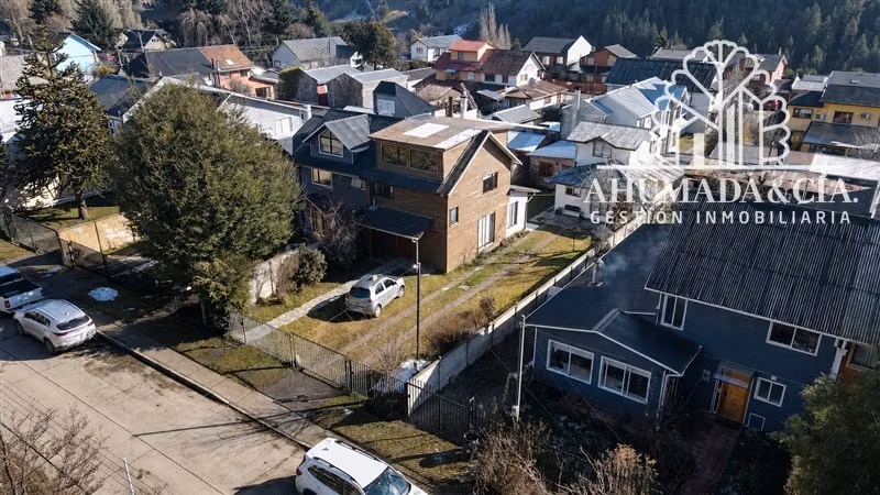 Casa en venta de 6 dorm. en Coihaique