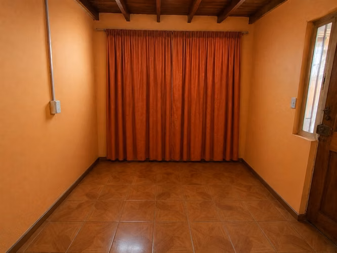 ¡Oportunidad en Conchalí! Casa 4D/1B con Gran Terr