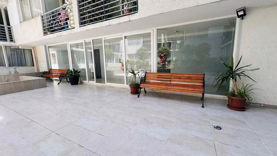 De Una Habitacion A Pasos Del Metro Santa Ana - Imagen 9