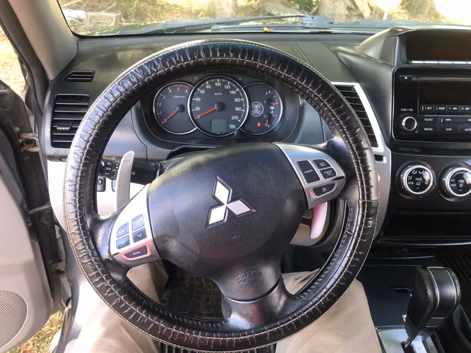 Mitsubishi Montero Sport g2 2016 4WD Automática