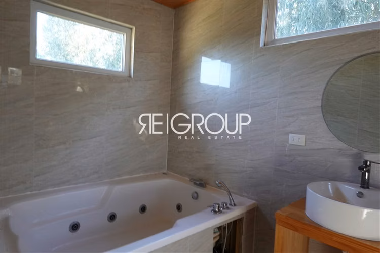 Venta Casa Pichilemu - El Pangal - 5 Dormitorios - Galpón