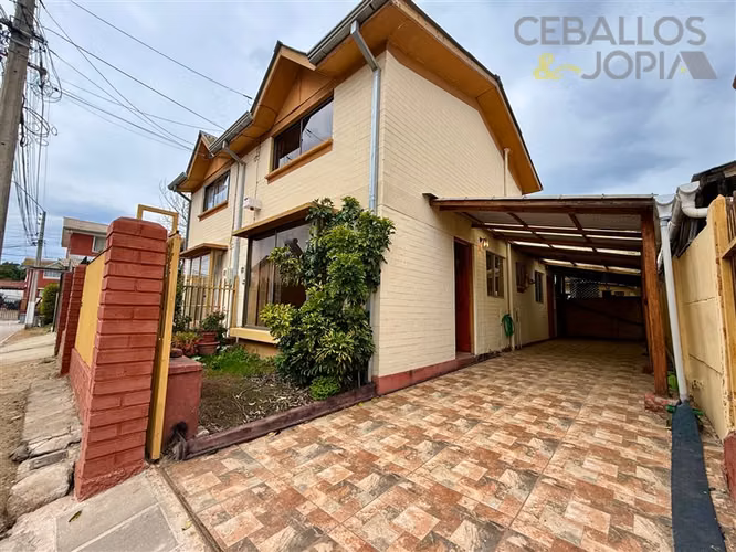 Casa en arriendo de 2 dorm. en Limache