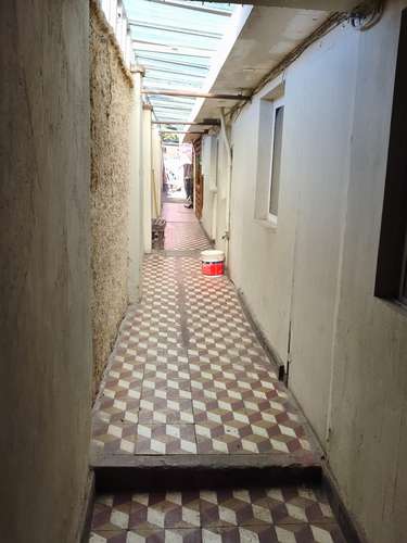 Casa amplio terreno , para inversión , remodelar - Imagen 3