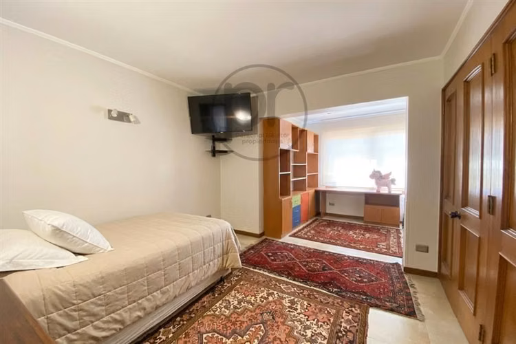 Venta casa Sta. María Manquehue, ideal familia numerosa - Imagen 14