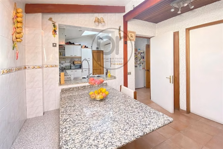 Venta casa Sta. María Manquehue, ideal familia numerosa - Imagen 17