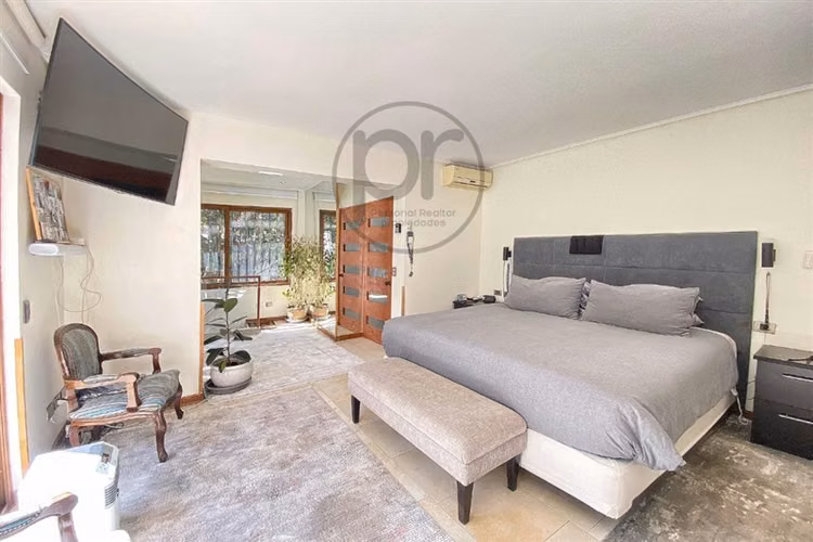 Venta casa Sta. María Manquehue, ideal familia numerosa - Imagen 8