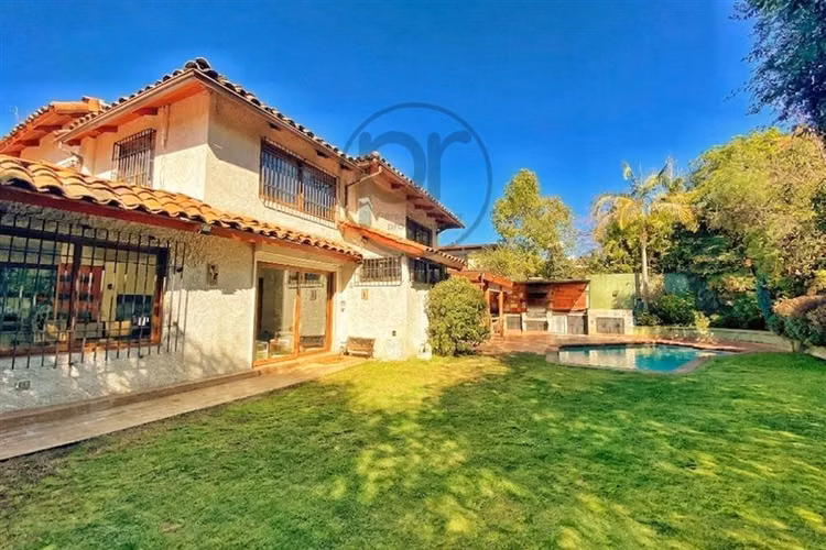 Venta casa Sta. María Manquehue, ideal familia numerosa - Imagen 3