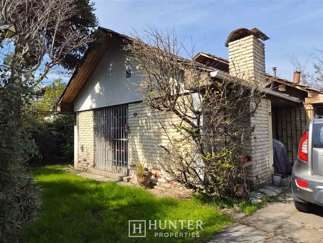 Oportunidad, casa en gran terreno, La Reina
